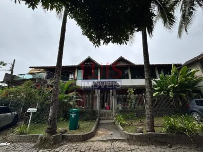 Casa de Condomínio com 5 Quartos para alugar, 400m² no Itaipu, Niterói