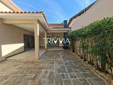Casa com 4 Quartos para alugar, 216m² no Tabajaras, Uberlândia