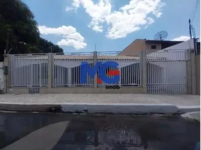 Casa com 4 Quartos à venda, 308m² no Santo Antônio, Juazeiro do Norte