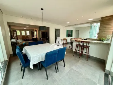 Casa de Condomínio com 4 Quartos para alugar, 250m² no Gávea, Uberlândia