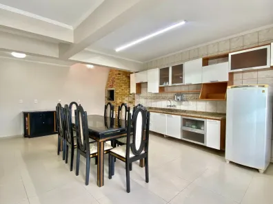 Casa com 4 Quartos à venda, 243m² no Sarandi, Porto Alegre