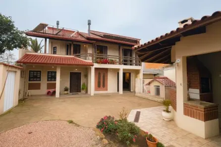 Sobrado com 3 Quartos à venda, 241m² no Harmonia, Canoas