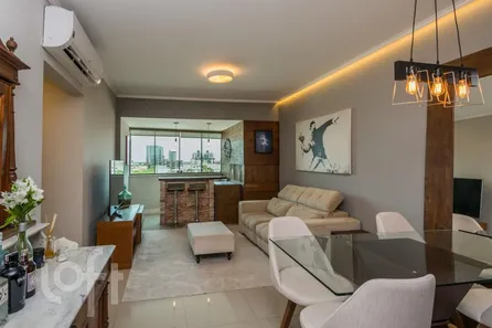 Apartamento com 2 Quartos à venda, 79m² no Menino Deus, Porto Alegre