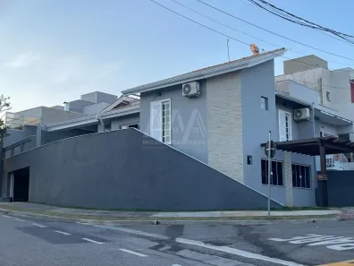 Casa de Condomínio com 4 Quartos à venda, 193m² no Horto Florestal, Sorocaba