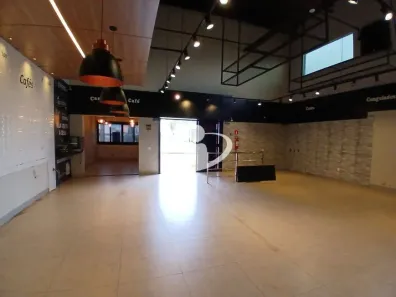 Galpão/Depósito/Armazém para alugar, 336m² no Novo Mundo, Uberlândia