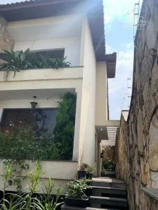 Casa com 3 Quartos à venda, 204m² no Vila Firmiano Pinto, São Paulo