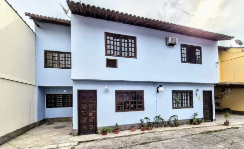 Casa com 2 Quartos à venda, 66m² no Bangu, Rio de Janeiro