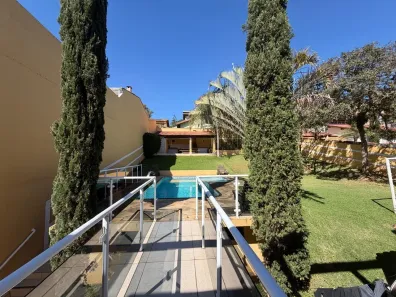 Fazenda/Sítio com 5 Quartos à venda, 980m² no Centro, Araçariguama