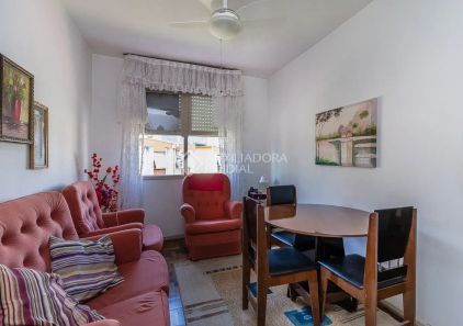 Apartamento com 2 Quartos à venda, 47m² no Passo da Areia, Porto Alegre