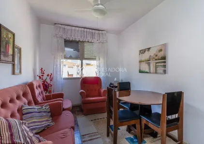 Apartamento com 2 Quartos à venda, 47m² no Passo da Areia, Porto Alegre