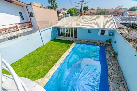 Sobrado com 3 Quartos à venda, 249m² no Cajuru, Curitiba