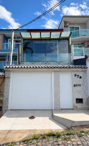 Casa com 3 Quartos à venda, 210m² no Lagoa, Macaé