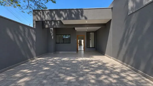 Casa com 3 Quartos à venda, 86m² no Jardim Universo, Maringá