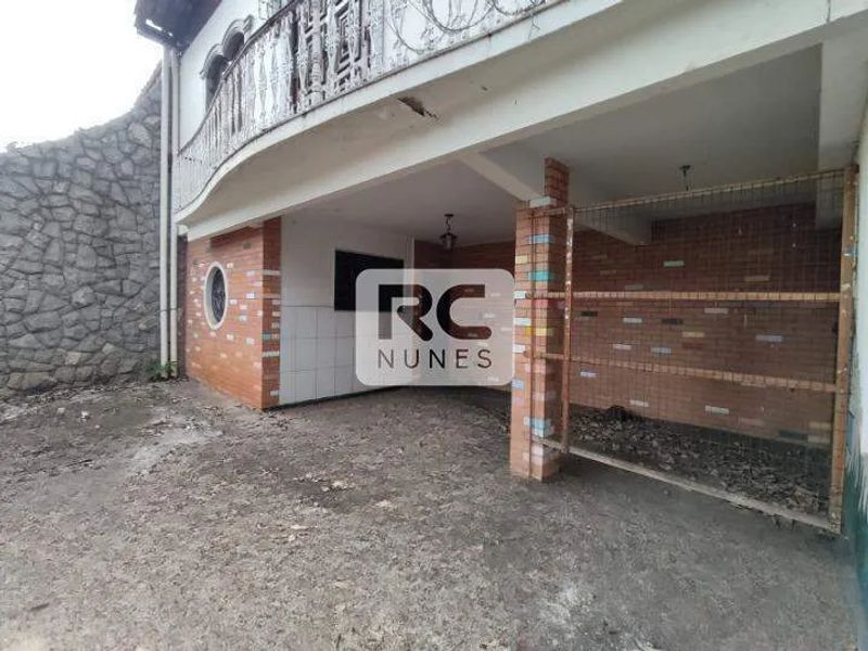 Casa com 4 quartos — Santo Antônio, Belo Horizonte