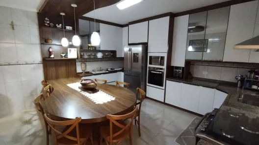 Casa com 3 Quartos à venda, 185m² no Jardim Hubert, Indaiatuba