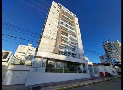Apartamento com 3 Quartos para alugar, 78m² no Barreiros, São José