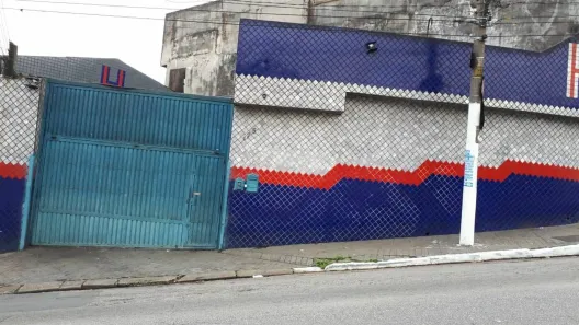 Galpão/Depósito/Armazém com 1 Quarto à venda, 253m² no Jardim Caguassu, São Paulo