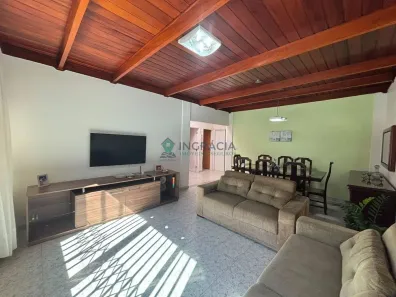 Casa com 3 Quartos à venda, 186m² no Jardim Mariliza, São Paulo