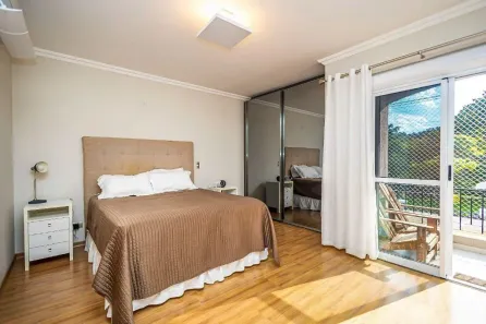 Casa de Condomínio com 4 Quartos à venda, 237m² no Vista Alegre, Curitiba