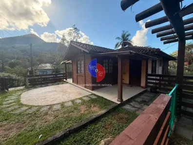 Casa com 2 Quartos para alugar, 100m² no Limoeiro, Guapimirim