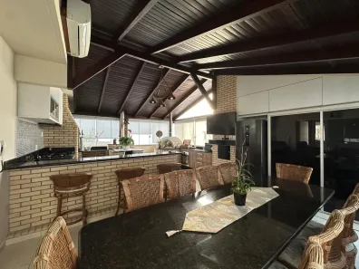 Apartamento com 4 Quartos à venda, 240m² no Meia Praia, Itapema