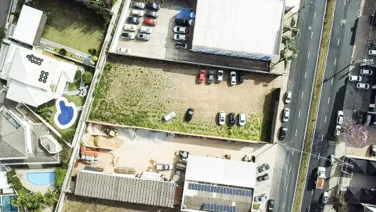 à venda, 1280m² no Jardim Paiquerê, Valinhos