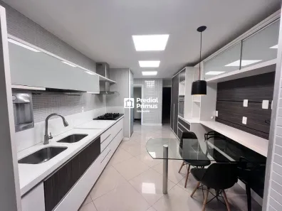 Apartamento com 3 Quartos para alugar, 228m² no Centro, Nova Friburgo