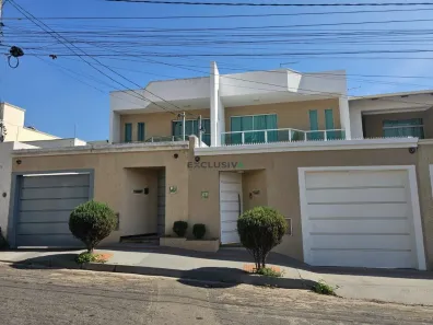 Casa com 4 Quartos à venda, 400m² no Lúcio de Abreu, Contagem