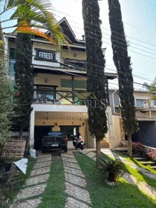 Casa de Condomínio com 3 Quartos para alugar, 300m² no Parque Residencial Itapeti, Mogi das Cruzes