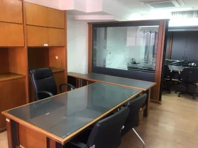 Sala Comercial para alugar, 330m² no Centro, Vitória