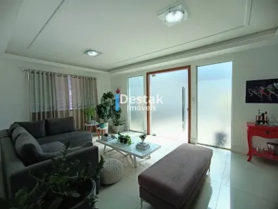 Casa com 3 Quartos à venda, 300m² no Jardim Belvedere, Volta Redonda
