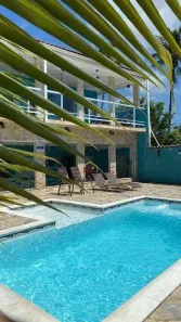Imóvel Comercial com 10 Quartos à venda, 400m² no Jardim Virgínia, Guarujá