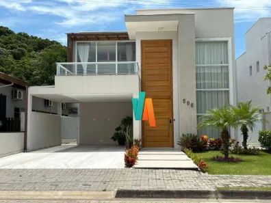 Casa de Condomínio com 4 Quartos à venda, 250m² no Massaguaçu, Caraguatatuba