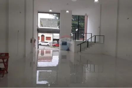 Ponto Comercial para alugar, 977m² no Centro, Atibaia