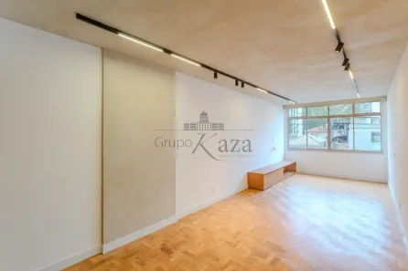 Apartamento com 3 Quartos para alugar, 140m² no Cerqueira César, São Paulo