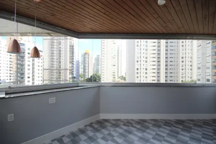 Apartamento com 3 Quartos para venda ou aluguel, 240m² no Vila Uberabinha, São Paulo