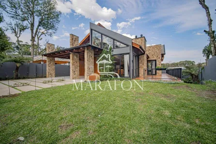 Casa com 5 Quartos à venda, 248m² no Carniel, Gramado