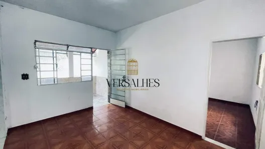 Casa com 1 Quarto para alugar, 90m² no Planalto, Belo Horizonte