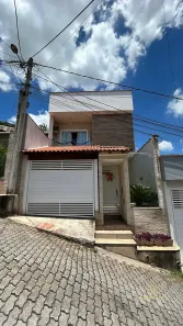 Casa com 3 Quartos à venda, 250m² no Retiro, Volta Redonda