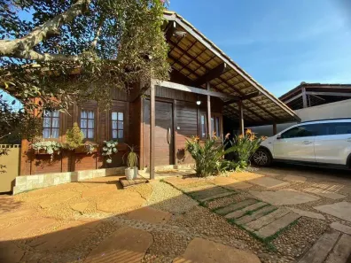 Casa com 3 Quartos à venda, 160m² no Vale do Sol, Nova Lima