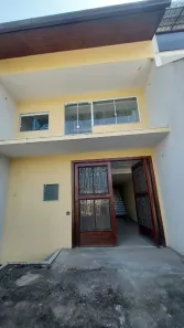 Casa de Condomínio com 3 Quartos à venda, 380m² no Maravista, Niterói