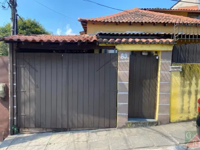Casa com 3 Quartos à venda, 250m² no Jardim Vinte e Cinco de Agosto, Duque de Caxias