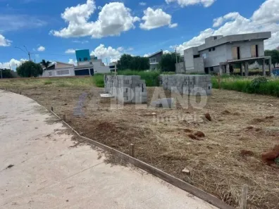 Lote/Terreno à venda, 330m² no Residencial Ravena, Araraquara