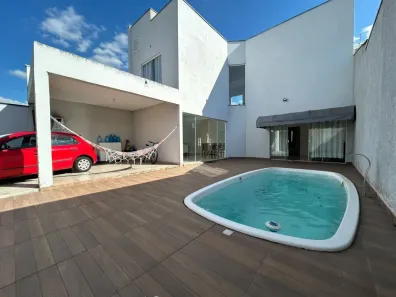 Sobrado com 3 Quartos à venda, 183m² no Jardim Oásis, Taubaté