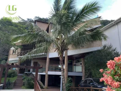 Casa de Condomínio com 4 Quartos à venda, 500m² no Itacoatiara, Niterói