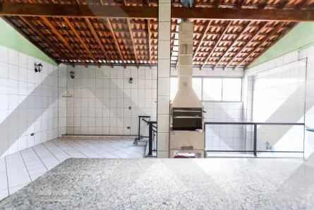 Sobrado com 5 Quartos à venda, 249m² no Vila Yolanda, Osasco