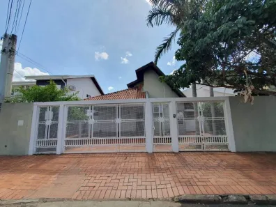 Casa com 3 Quartos à venda, 216m² no Jardim Aeroporto, Marília