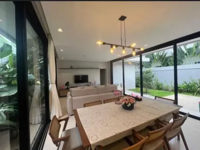 Casa de Condomínio com 3 Quartos à venda, 155m² no Residencial Parqville Jacarandá, Aparecida de Goiânia