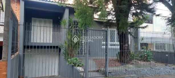 Casa com 3 Quartos para alugar, 195m² no Higienópolis, Porto Alegre