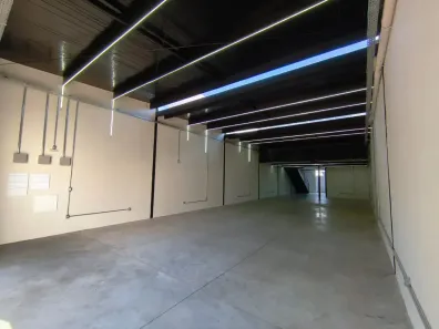 Galpão/Depósito/Armazém à venda, 300m² no Martins, Uberlândia